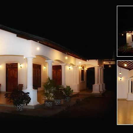 First House Mihintale Hotel Екстериор снимка